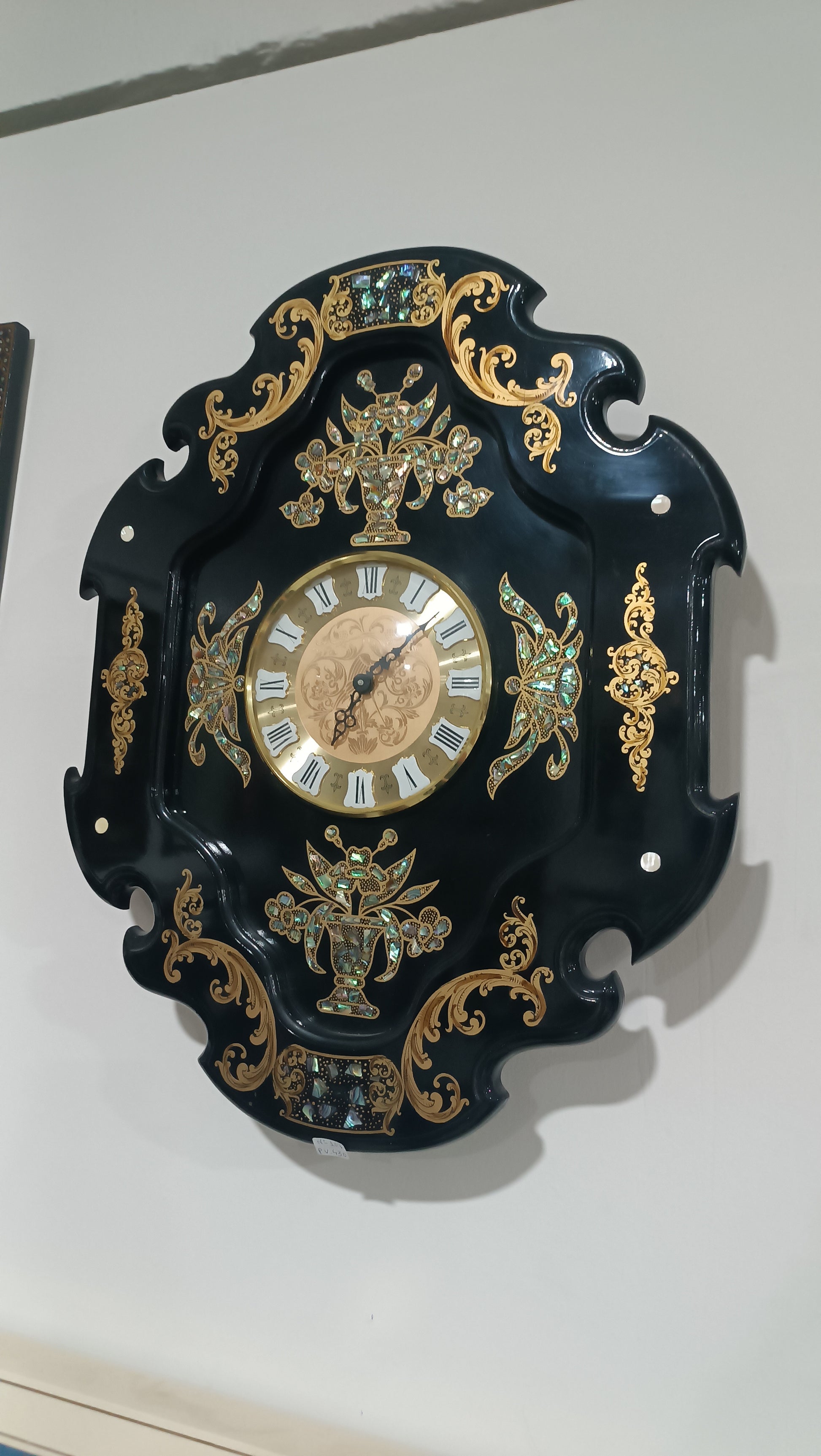 Reloj decorativo de pared inspirado y refinado al estilo Napoleón III