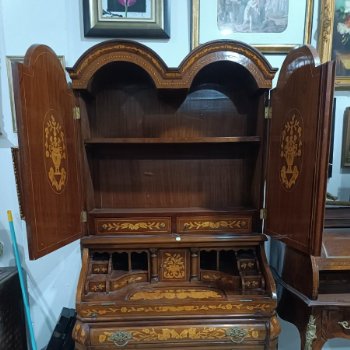 Secreter librería doble curva con marquetería floral