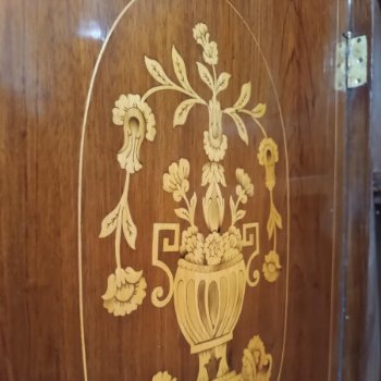 Secreter librería doble curva con marquetería floral