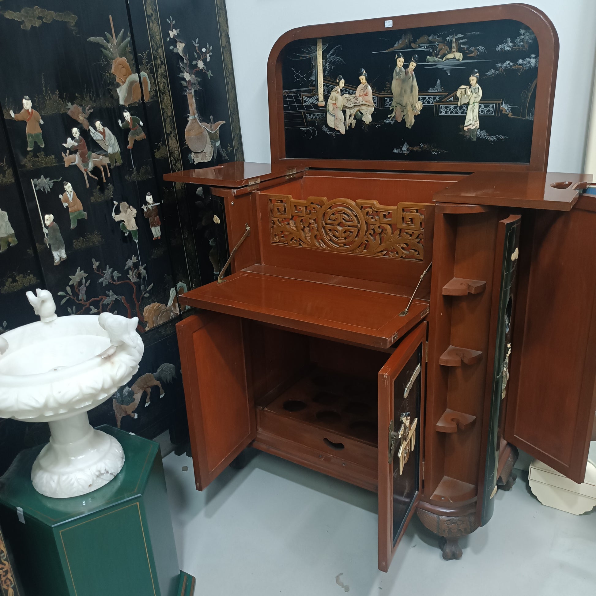 Mueble Asiatico Botellero