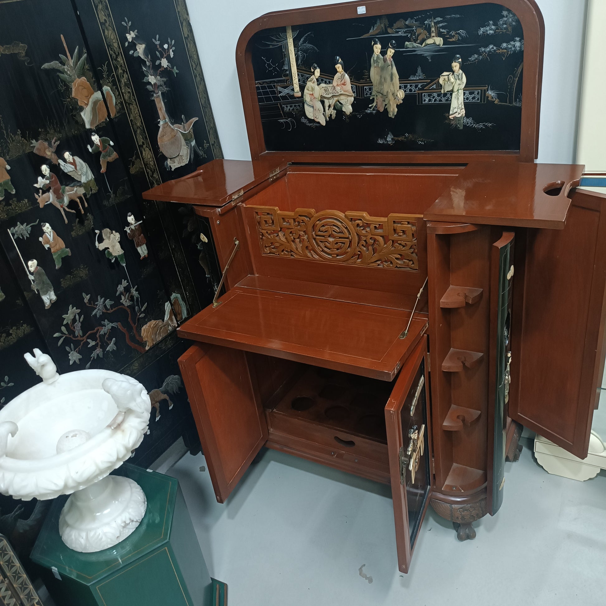 Mueble Asiatico Botellero