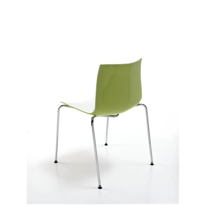 Silla estilo Aire bicolor con patas cromadas