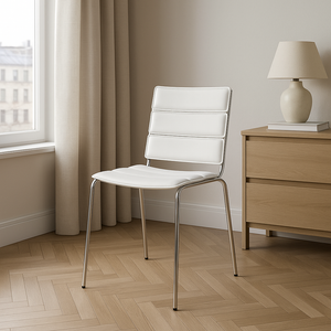 Silla estilo Candy con estructura cromada y tapizado blanco